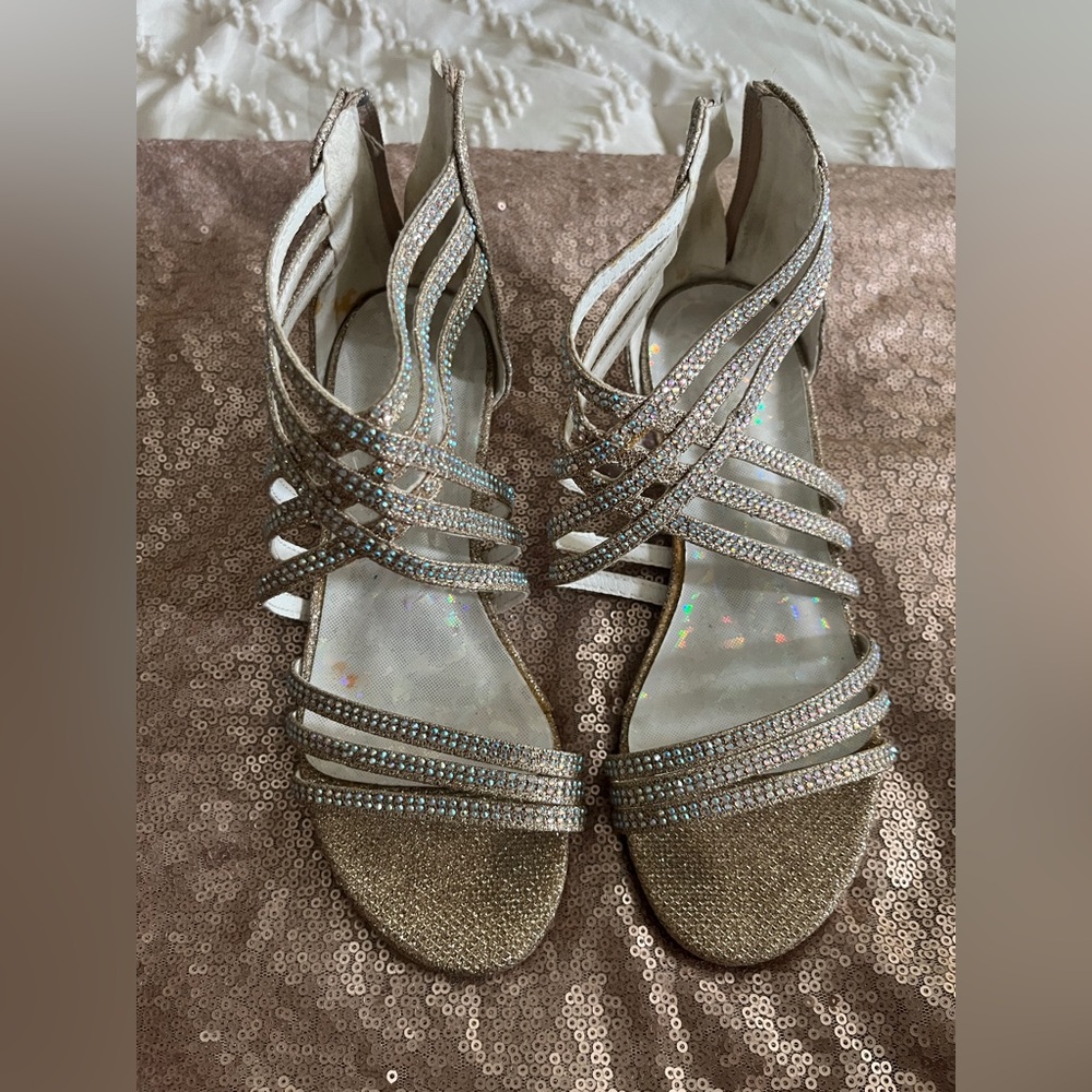 Gorgeous Girls Size 34 (2.5)  Strappy Cage Heel Sandals, Rose Gold
